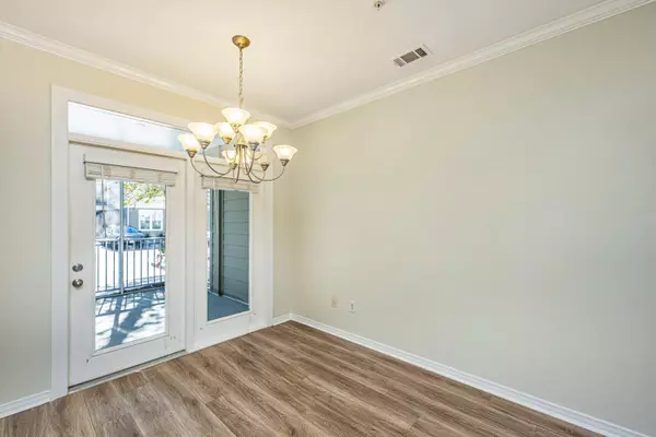 Charleston, SC 29492,130 River Landing Dr #3113