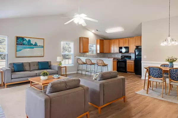 Summerville, SC 29485,504 Savannah River Dr