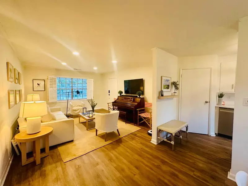 936 Lansing Dr #D, Mount Pleasant, SC 29464