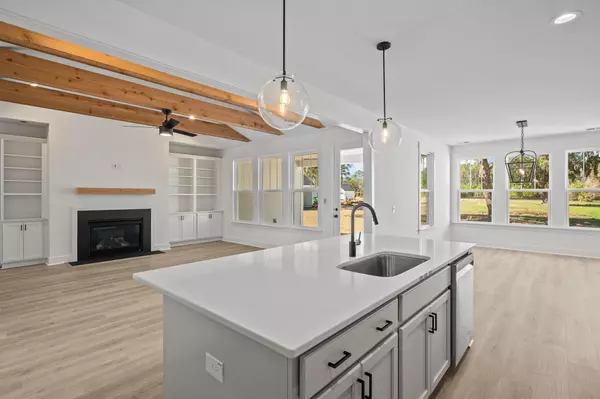 Johns Island, SC 29455,4015 Poppys Pt