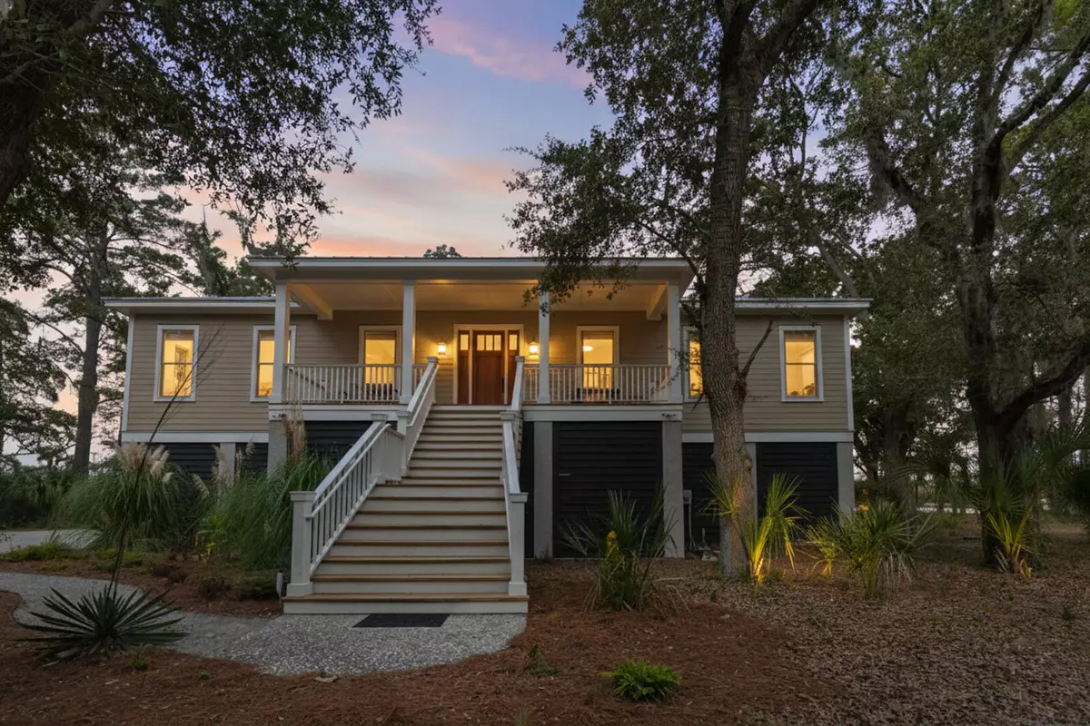 Edisto Island, SC 29438,8606 Glascow Island Ln