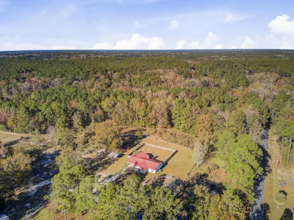 201 Welles Ln, Walterboro, SC 29488