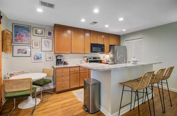 Mount Pleasant, SC 29464,272 Alexandra Dr #11