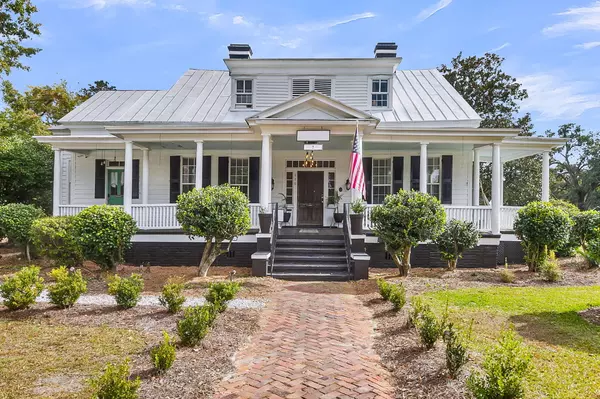 115 S Magnolia St, Summerville, SC 29483