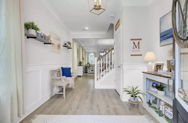 Summerville, SC 29486,472 Rowley Ln