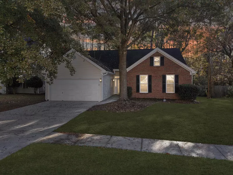 125 Isherwood Dr, Goose Creek, SC 29445