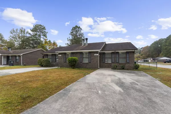 North Charleston, SC 29420,182 Dorchester Manor Blvd #A&B