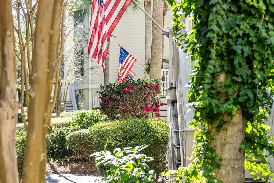 2433 Racquet Club Dr, Seabrook Island, SC 29455