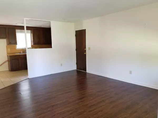 Summerville, SC 29486,107 Salem Ct