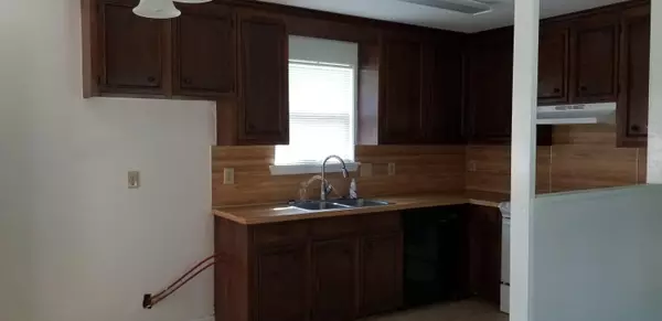 Summerville, SC 29486,107 Salem Ct