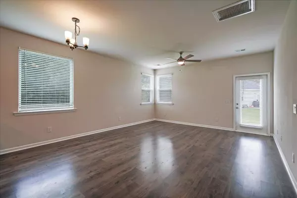 Manning, SC 29102,1184 Warrens Way