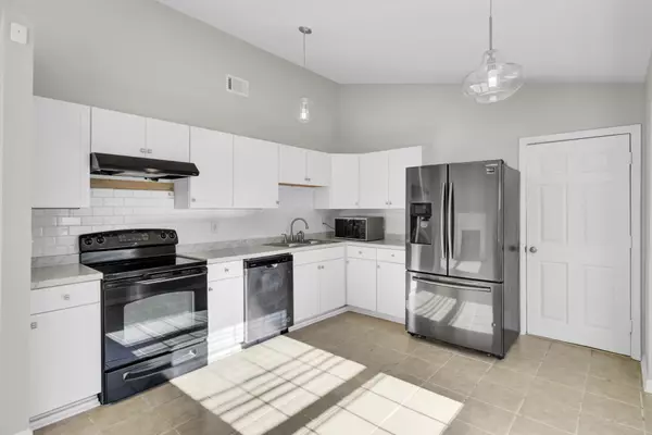 Ladson, SC 29456,1282 Maryland Dr