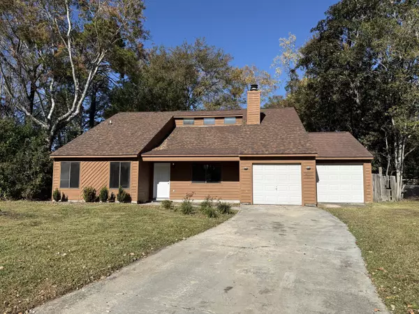 315 Cherokee Dr, Summerville, SC 29486