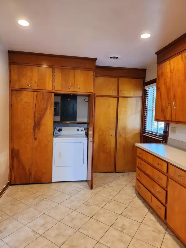 Charleston, SC 29403,187 3rd Ave #B