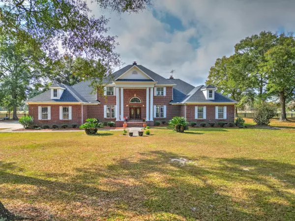 2257 Mt Carmel Rd, Walterboro, SC 29488