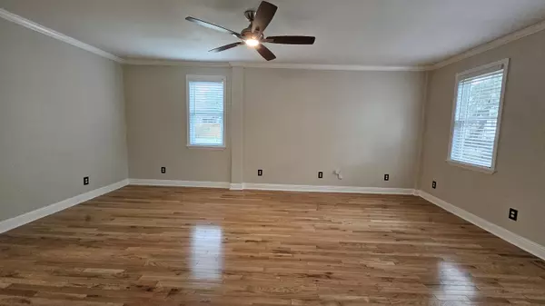 Charleston, SC 29412,Address not disclosed