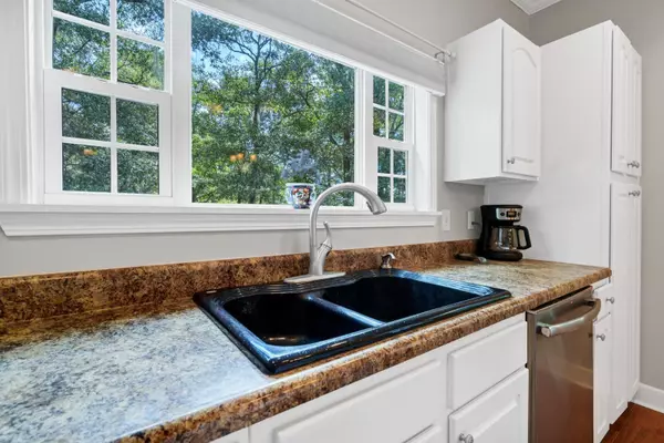 Edisto Island, SC 29438,31 Palmetto Point Ln