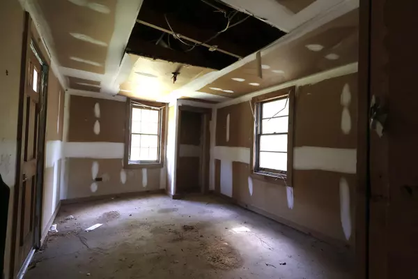 Dorchester, SC 29437,1285 E East Main St