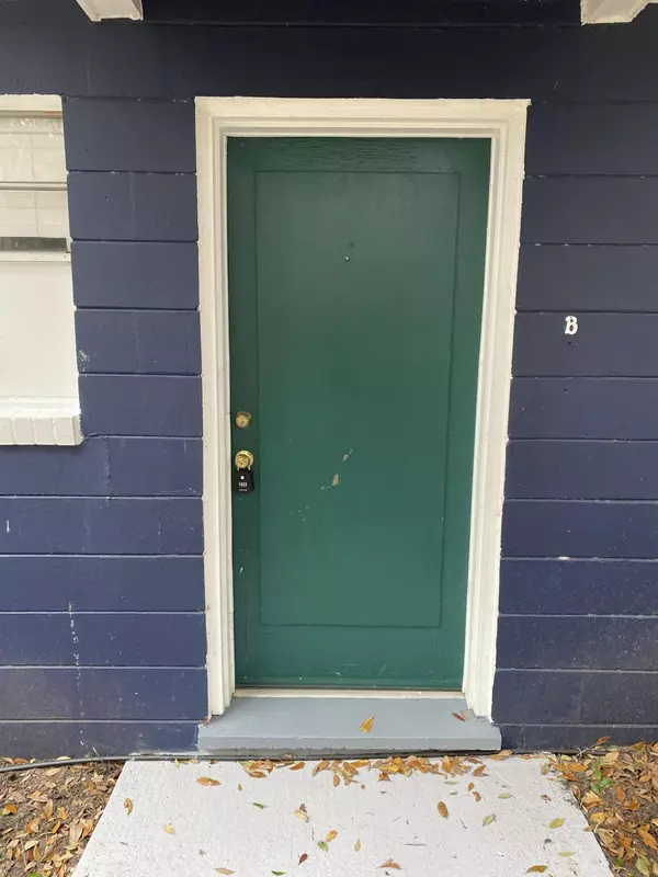 North Charleston, SC 29405,4520 Holmes Ave #B