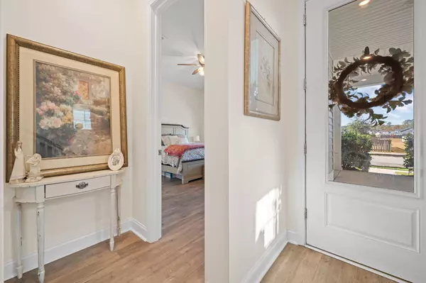 Summerville, SC 29485,135 Country Gate Ln