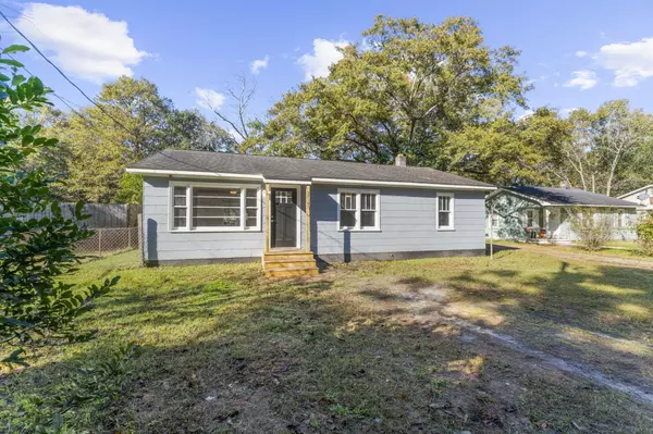 5719 Edison Ave, North Charleston, SC 29410