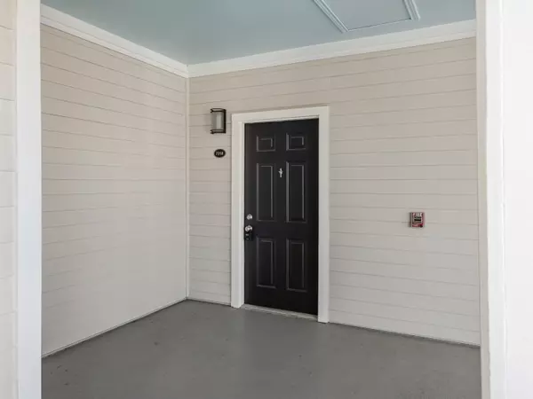 Charleston, SC 29492,130 River Landing Dr #7318