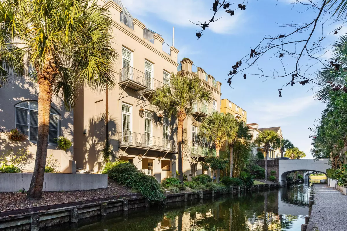 Mount Pleasant, SC 29464,35 John Galt Way