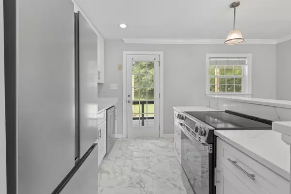 Charleston, SC 29412,1502 Westway Dr