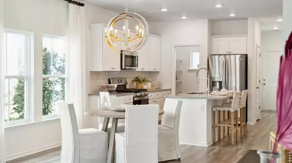 Summerville, SC 29485,216 Threaded Fern St