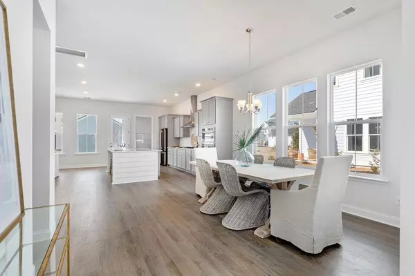 Summerville, SC 29485,197 Threaded Fern St