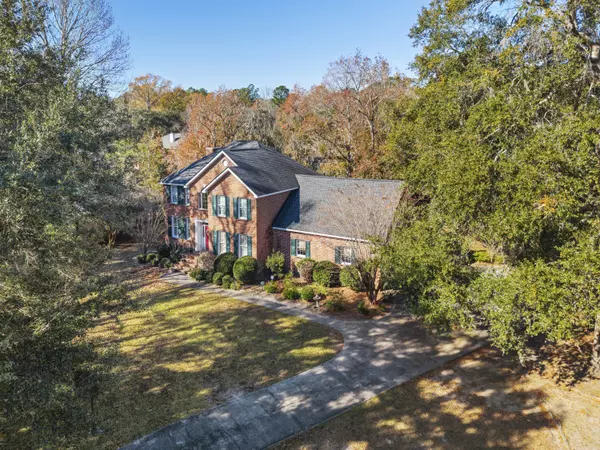 2476 Vaucluse Rd, Charleston, SC 29414