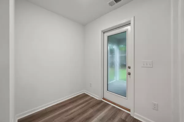 North Charleston, SC 29405,1820 Helm Ave