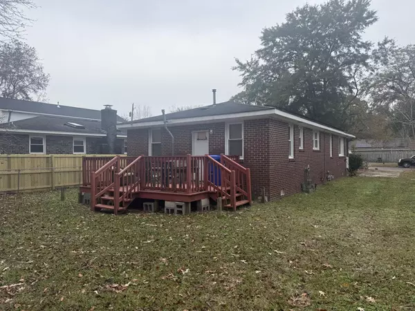 North Charleston, SC 29406,5309 Jury Ln