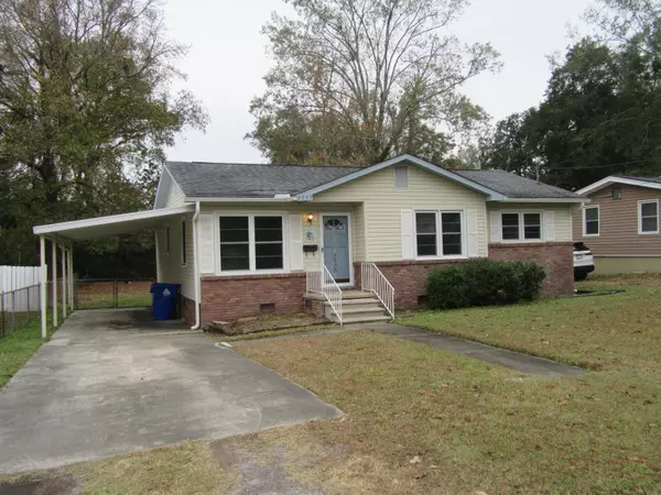 1253 Maxwell St, North Charleston, SC 29405