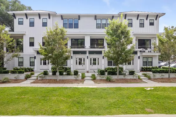 14 Shem Dr, Mount Pleasant, SC 29464