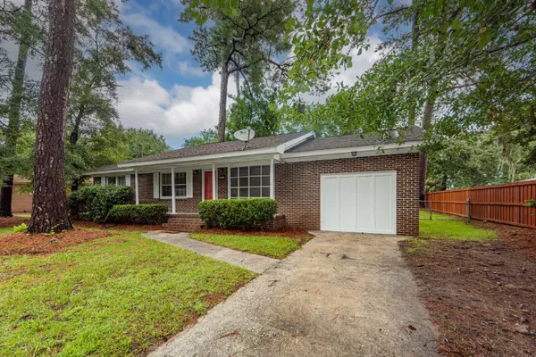 1010 Yorktown Dr, Charleston, SC 29412