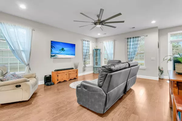 North Charleston, SC 29406,2861 Hagerman St