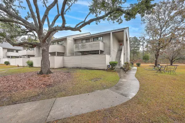 403 Greencastle Dr, Goose Creek, SC 29445