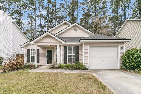 127 Trickle Dr, Summerville, SC 29483