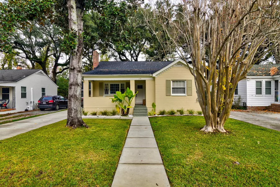 218 Live Oak Ave, Charleston, SC 29407