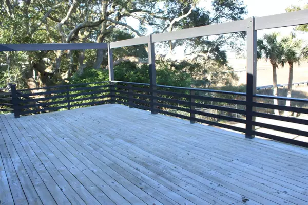 Sullivans Island, SC 29482,2720 Goldbug Ave #B