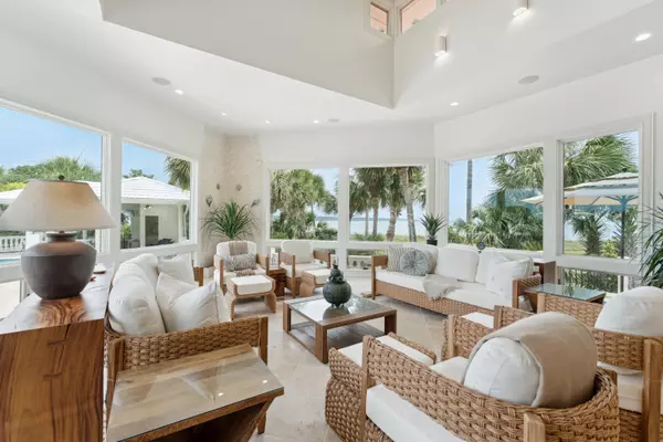 Isle Of Palms, SC 29451,61 Ocean Point Dr