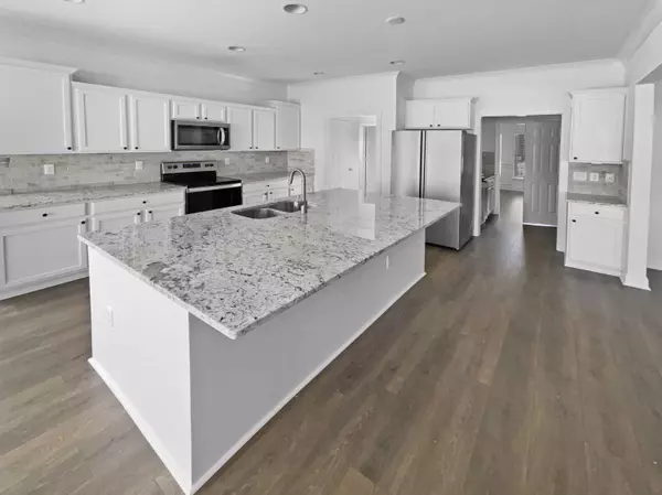 Awendaw, SC 29429,986 Gadsdenville Rd