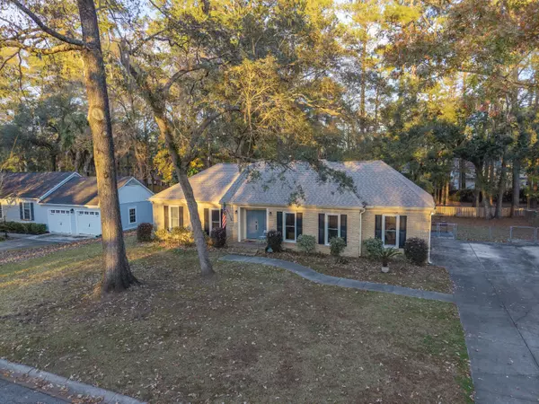315 Shaftesbury Ln, Summerville, SC 29485