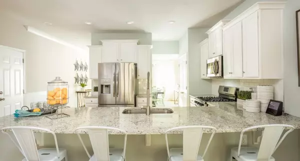 Summerville, SC 29486,202 Hue St