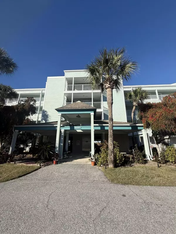 133 Marsh View Villas, Folly Beach, SC 29439