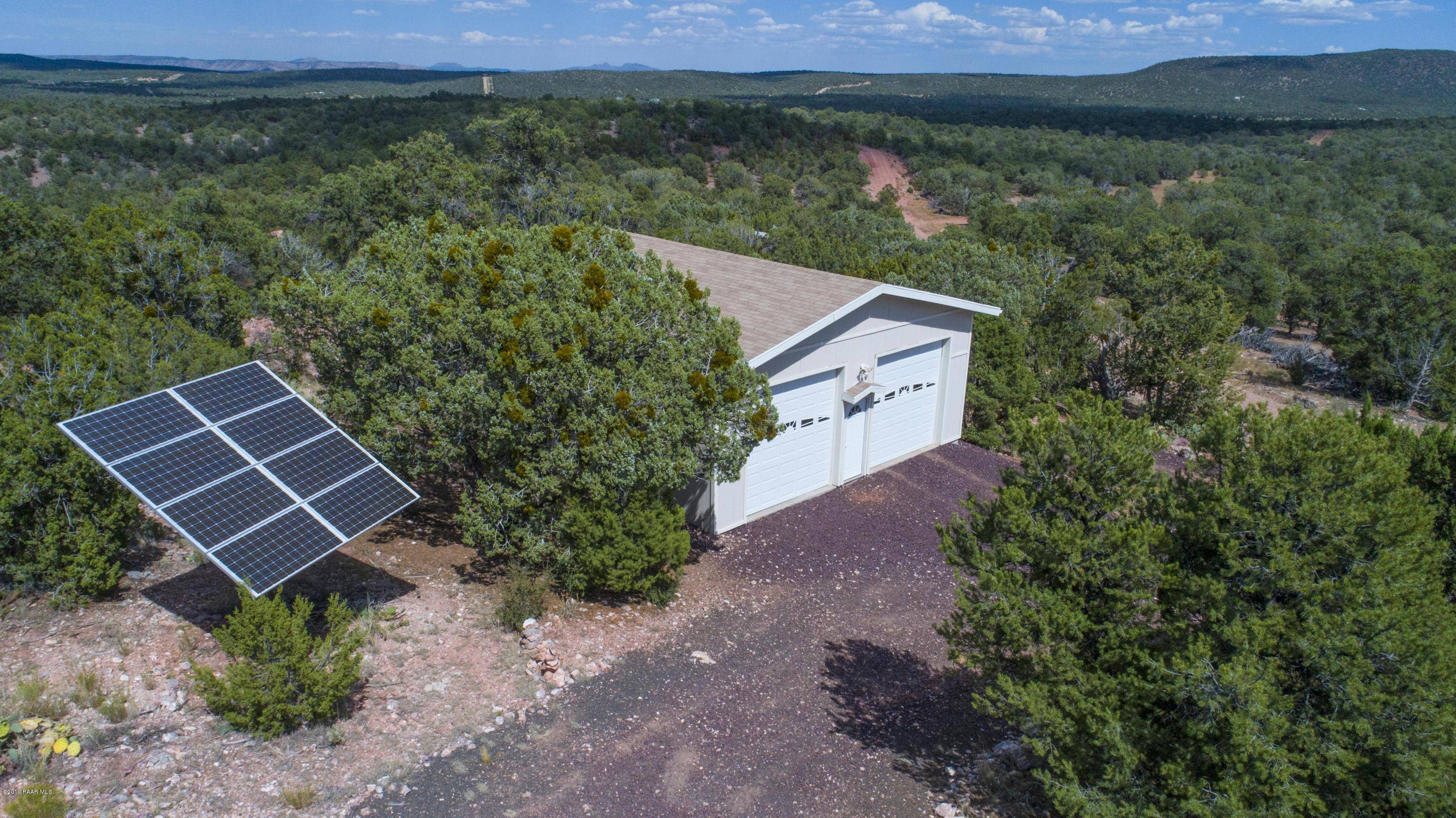 Seligman, AZ 86337,35770 W Amber Ridge RD