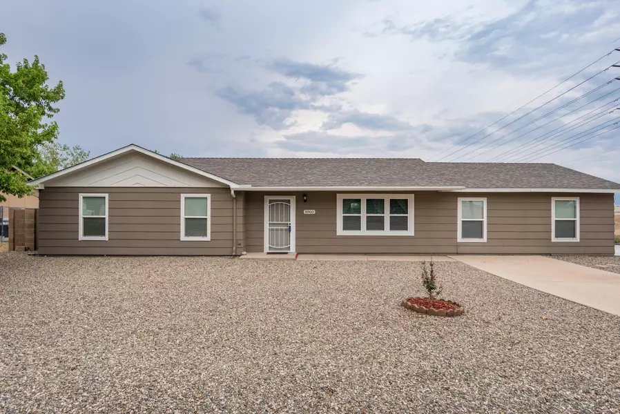 8960 E Rowel DR, Prescott Valley, AZ 86314