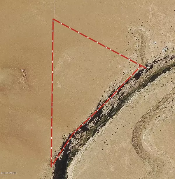 7930 Ostrich LN, Winslow, AZ 86047