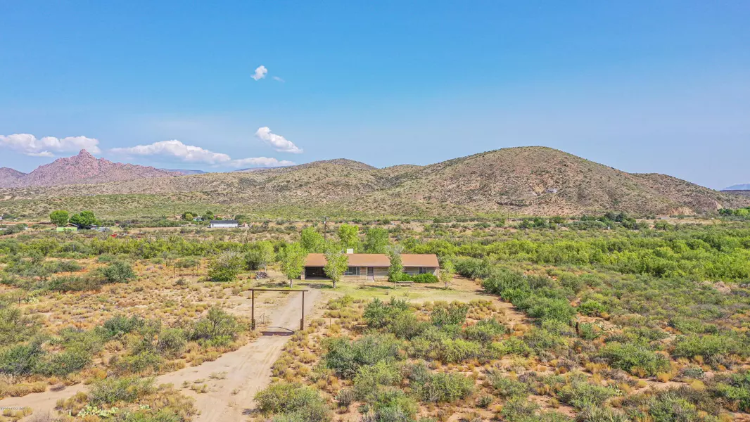 9425 Kirkland Valley RD, Kirkland, AZ 86338